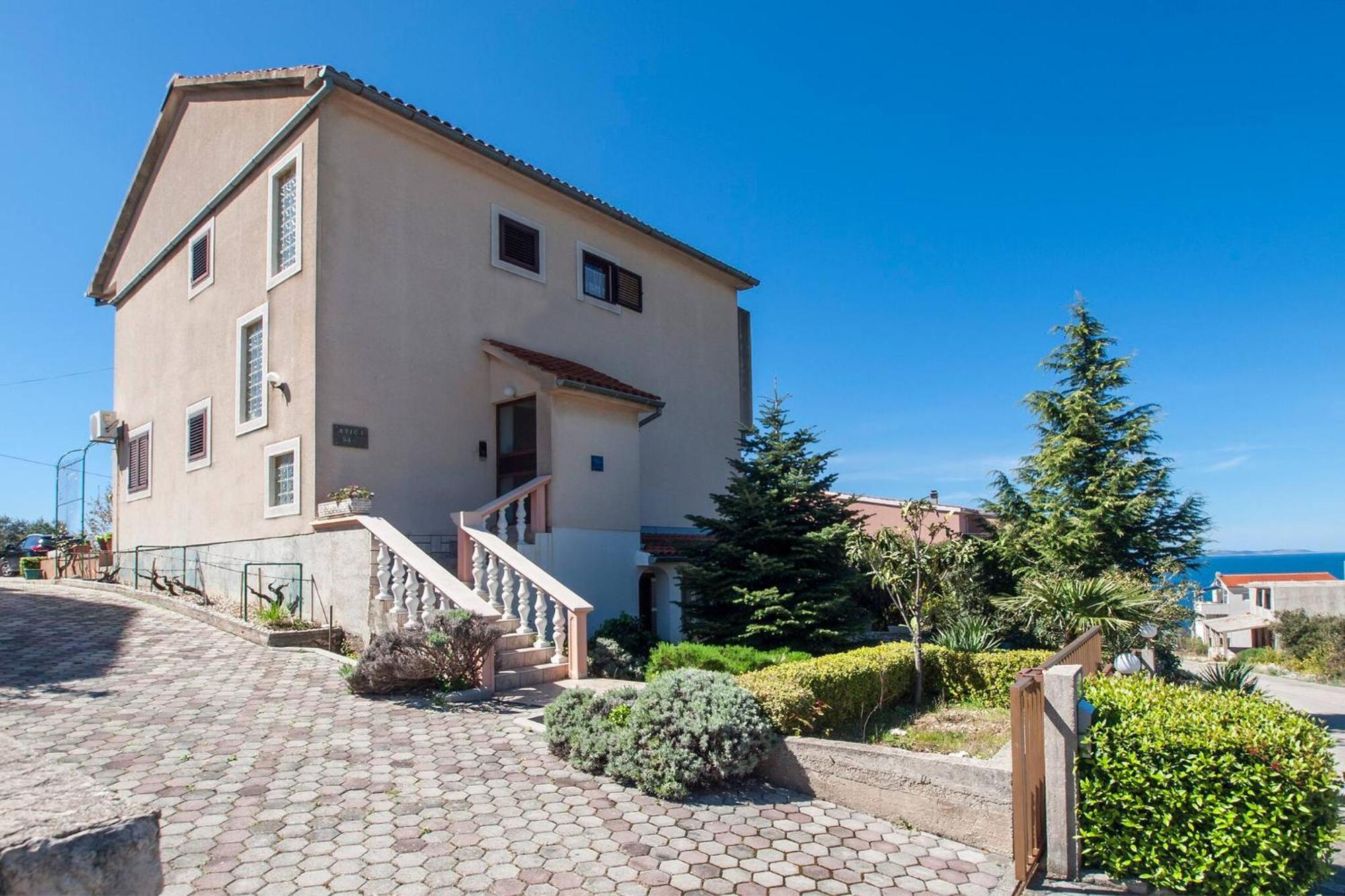 Family Apartments & Rooms Mikelin Primošten Extérieur photo